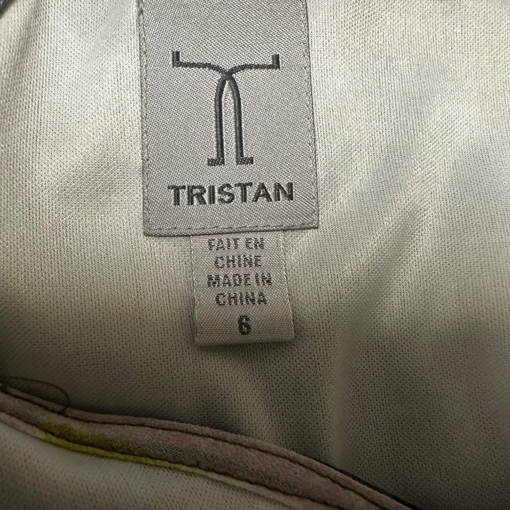 Dress - Picture 11 of 16